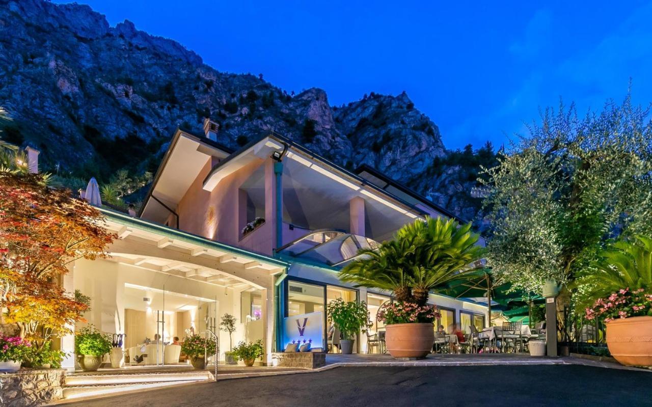 Hotel La Gardenia & Villa Oleandra ลีโมเนซุลการ์ดา ภายนอก รูปภาพ